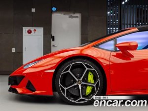 Lamborghini Huracan EVO 5.2 SPYDER 2020 года из Южной Кореи