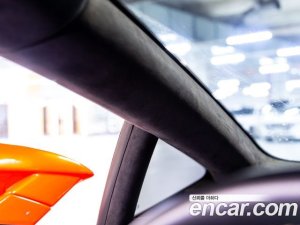 Lamborghini Huracan EVO 5.2 SPYDER 2020 года из Южной Кореи