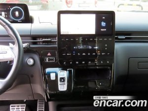 Hyundai Staria 4WD Lounge 9-Seater 2022 года из Южной Кореи