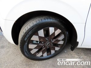Hyundai Staria 4WD Lounge 9-Seater 2022 года из Южной Кореи