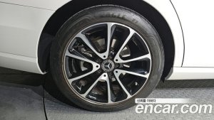 Mercedes-Benz E-Class E250 Avantgarde 2020 года из Южной Кореи