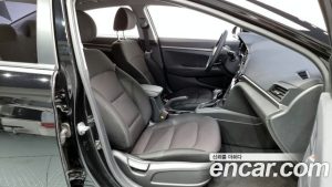 Hyundai AVANTE 1.6 2020 года из Южной Кореи