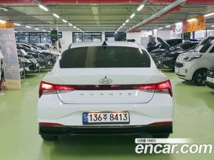 Hyundai AVANTE Modern 2021 года из Южной Кореи