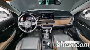 Kia Seltos Дизель 1.6 2WD 2020 года из Южной Кореи