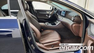 Mercedes-Benz CLS-Class CLS450 4MATIC AMG Line 2020 года из Южной Кореи