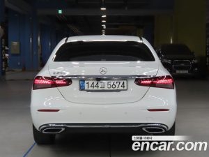 Mercedes-Benz E-Class E250 Exclusive 2021 года из Южной Кореи