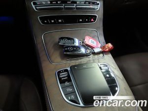 Mercedes-Benz E-Class E250 Exclusive 2021 года из Южной Кореи