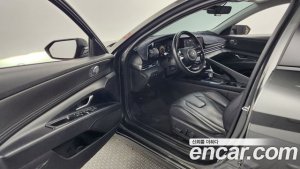 Hyundai AVANTE 1.6 2021 года из Южной Кореи