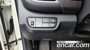Kia Seltos Бензин 1.6 Turbo 2WD 2022 года из Южной Кореи