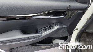 Kia Seltos Бензин 1.6 Turbo 2WD 2022 года из Южной Кореи