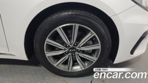 Kia K5 2.0 2020 года из Южной Кореи