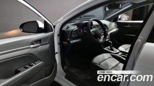 Hyundai AVANTE 1.6 2020 года из Южной Кореи