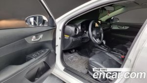 Kia K3 2020 года из Южной Кореи