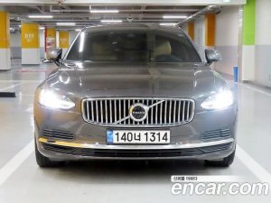 Volvo S90 T8 AWD Inscription 2021 года из Южной Кореи