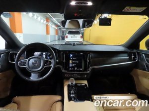 Volvo S90 T8 AWD Inscription 2021 года из Южной Кореи
