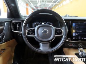 Volvo S90 T8 AWD Inscription 2021 года из Южной Кореи