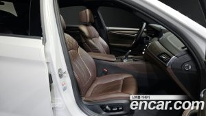 BMW 5-Series 520i M Sport 2020 года из Южной Кореи