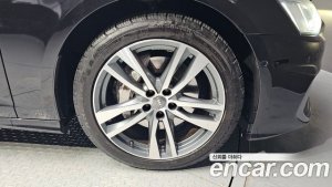 Audi A6 45 TDI 4WD Premium 2020 года из Южной Кореи