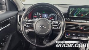 Kia Seltos Дизель 1.6 4WD 2021 года из Южной Кореи