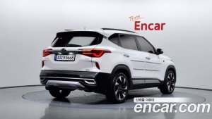 Kia Seltos Бензин 1.6 Turbo 4WD 2021 года из Южной Кореи