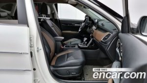 Kia Seltos Бензин 1.6 Turbo 4WD 2021 года из Южной Кореи
