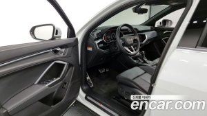 Audi Q3 35 TDI Premium Sportback 2020 года из Южной Кореи