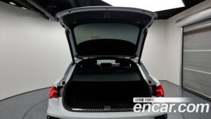 Audi Q3 35 TDI Premium Sportback 2020 года из Южной Кореи