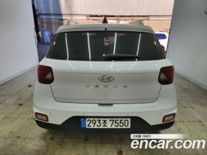 Hyundai Venue 1.6 Flux 2021 года из Южной Кореи