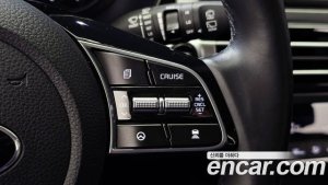 Kia Seltos Бензин 1.6 Turbo 2WD 2020 года из Южной Кореи