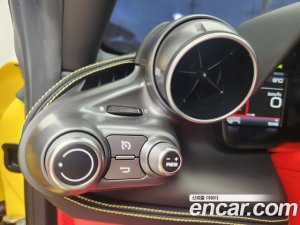 Ferrari F8 3.9 V8 2020 года из Южной Кореи