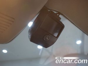 Mercedes-Benz E-Class E220d Avantgarde 2020 года из Южной Кореи