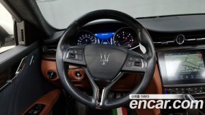 Maserati Quattroporte 3.0 Дизель GranLusso 2019 года из Южной Кореи