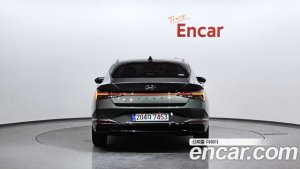 Hyundai AVANTE Inspiration 2021 года из Южной Кореи