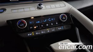 Hyundai AVANTE Inspiration 2021 года из Южной Кореи