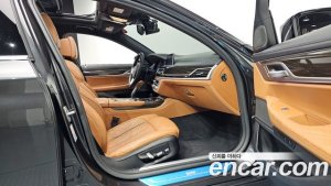 BMW 7-Series 740Li xDrive Design Pure Excellence 2020 года из Южной Кореи