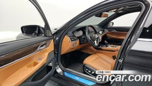 BMW 7-Series 740Li xDrive Design Pure Excellence 2020 года из Южной Кореи