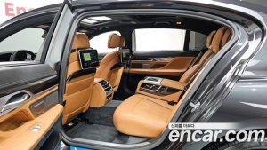 BMW 7-Series 740Li xDrive Design Pure Excellence 2020 года из Южной Кореи