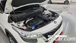 Kia Seltos Бензин 1.6 Turbo 2WD 2022 года из Южной Кореи