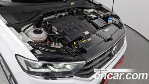 Volkswagen T-Roc 2.0 TDI Prestige 2021 года из Южной Кореи