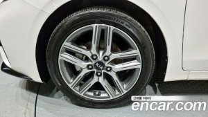 Kia K3 2020 года из Южной Кореи