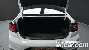 Hyundai AVANTE 1.6 2020 года из Южной Кореи