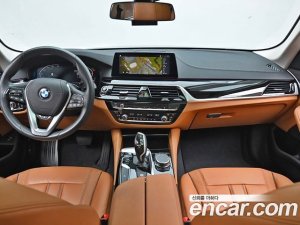 BMW 5-Series 520i Luxury 2020 года из Южной Кореи