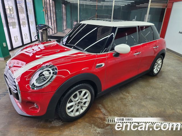 Mini Cooper 5Door HIGH 2020 года из Кореи