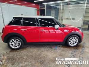 Mini Cooper 5Door HIGH 2020 года из Южной Кореи