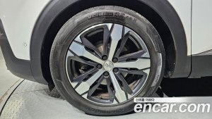 Peugeot 5008 1.5 BlueHDi ALLURE 2019 года из Южной Кореи