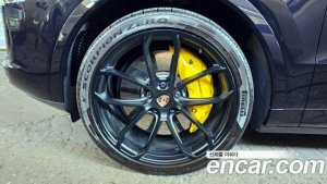 Porsche Cayenne 4.0 Turbo Coupe 2021 года из Южной Кореи