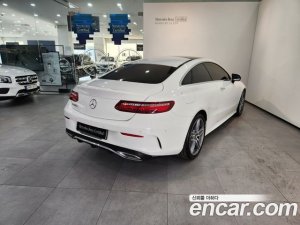Mercedes-Benz E-Class E220d Coupe 2020 года из Южной Кореи