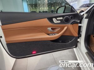 Mercedes-Benz E-Class E220d Coupe 2020 года из Южной Кореи