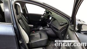 Renault-KoreaSamsung Zoe Intens 2020 года из Южной Кореи