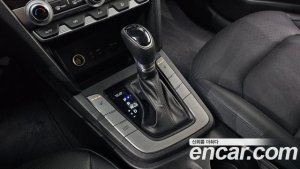 Hyundai AVANTE 1.6 2020 года из Южной Кореи